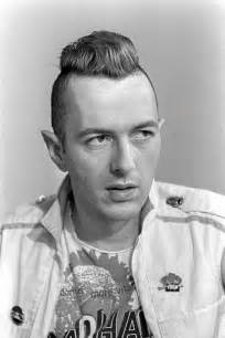 Joe Strummer / Aug 21, 1952 - Dec 22, 2002